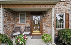 378 SQUIRE Lane, LITITZ, PA 17543