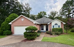211 S Twin Lakes, Clinton, MS 39056