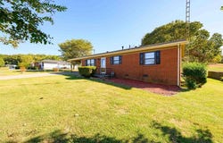 709 Hicks Avenue, Livermore, KY 42352