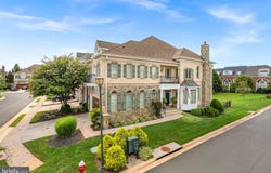 18357 EAGLE POINT Square, LEESBURG, VA 20176