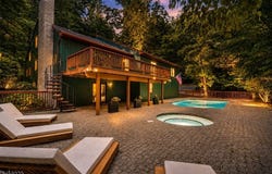 5 Apgar Way, Tewksbury Twp., NJ 08833-4404