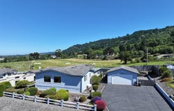98609 CAMELLIA Dr, Brookings, OR 97415