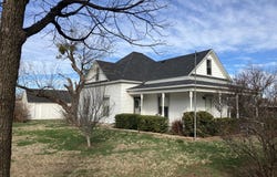 109 N Foley Street, Seymour, TX 76380