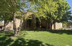 1325 W Wicklow Ct, Sioux Falls, SD 57108