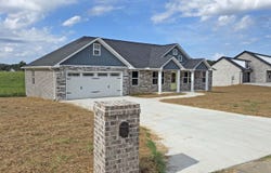 327 Madison Circle, London, KY 40744