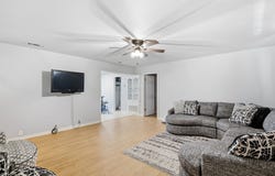 917 E Ross Avenue, De Leon, TX 76444