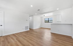 747 Chamberlin Rd, Dale, TX 78616