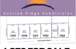 1302 E Adams St, Washington, IA 52353