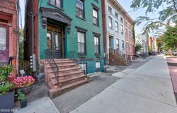 60 Clinton Avenue, Albany, NY 12210