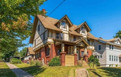 1801 E 2nd St, Duluth, MN 55812