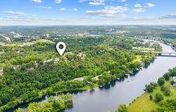 909 Cliff Drive, Branson, MO 65616