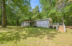 2417 Maytown Road, Bruceton, TN 38317