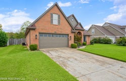 6724 Braybourne Main, Olive Branch, MS 38654