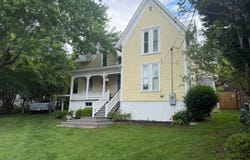 283 Webster St, Alderson, WV 24910