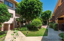 5349 Newcastle, Encino, CA 91316