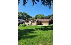 4412 Applewood Avenue, Sioux City, IA 51106