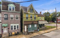 1255 Chartiers Ave, McKees Rocks, PA 15136