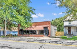 913 Lake Avenue, Elyria, OH 44035