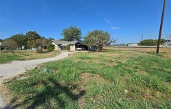 16 Church St, Maxwell, TX 78656