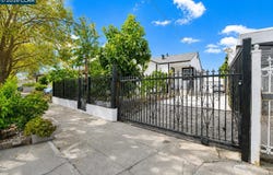 1637 100th Ave, Oakland, CA 94603