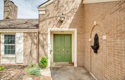 1822 Comanche Trl, Enid, OK 73703