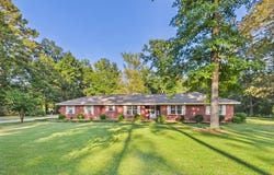 351 Honeysuckle Drive, Steens, MS 39766