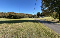 Deerfoot Lane, Greeneville, TN 37743