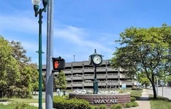 Michigan E, Wayne, MI 48184