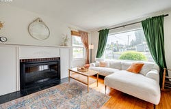 813 N 16TH Ave, Kelso, WA 98626