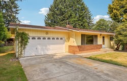 31 CEDAR GATES Rd, Longview, WA 98632