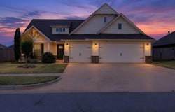 11108 SW 32nd Street, Yukon, OK 73099