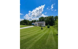 1162 Oak Grove Rd, Dickson, TN 37055