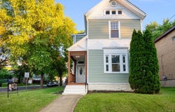 1237 Laidlaw Avenue, Cincinnati, OH 45237