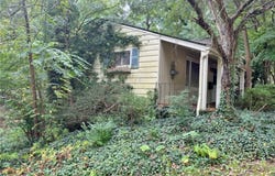 671 Lafayette Drive, Akron, OH 44303
