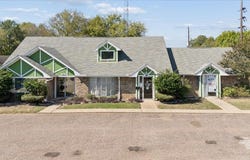 3609 Gilmer Rd, Longview, TX 75604