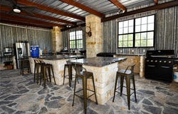 2325 E Highway 285, Falfurrias, TX 78355