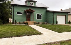 713 Felton Ave, Gregory, SD 57533