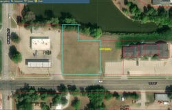 1207 E 1st St, McPherson, KS 67460