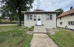 1015 S 5th Ave, Sioux Falls, SD 57105