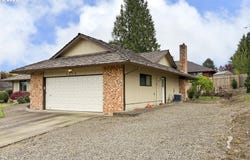 3312 SW 26TH St, Gresham, OR 97080
