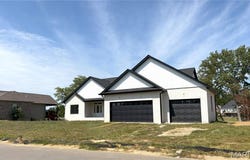 8429 Treybrooke Place, O'Fallon, IL 62269
