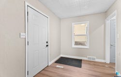 413 S West Ave, Sioux Falls, SD 57104