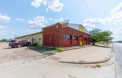 249 E Lake Drive, Hamlin, TX 79520