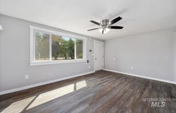 110 Park St N, Hazelton, ID 83335