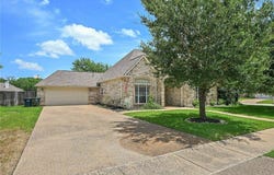 2107 Williams Way, Bryan, TX 77808