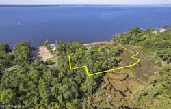 452 Indian Bluff Drive, Arapahoe, NC 28510