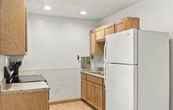 423 & 425 Eagle Drive, Reeds Spring, MO 65737