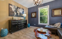 555 N DECLARATION Dr, Carlton, OR 97111