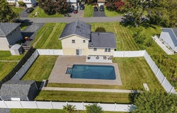 16 Sherbrook Drive, Bethlehem, NY 12158