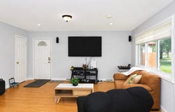 136 N MAY Street, Addison, IL 60101